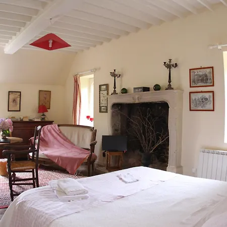 Chateau De Bed & Breakfast Flottemanville