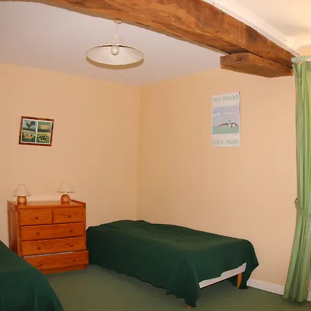 Chateau De לינה וארוחת בוקר 3*