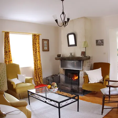 לינה וארוחת בוקר Chateau De Flottemanville