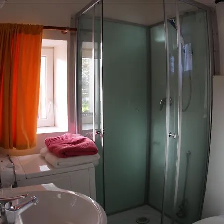 לינה וארוחת בוקר Chateau De Flottemanville