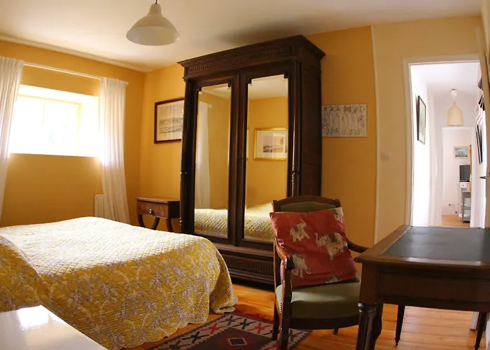 Chateau De Bed and Breakfast 3*