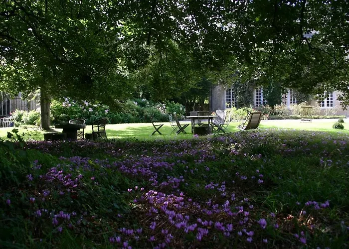 Chateau De Bed and Breakfast 3*