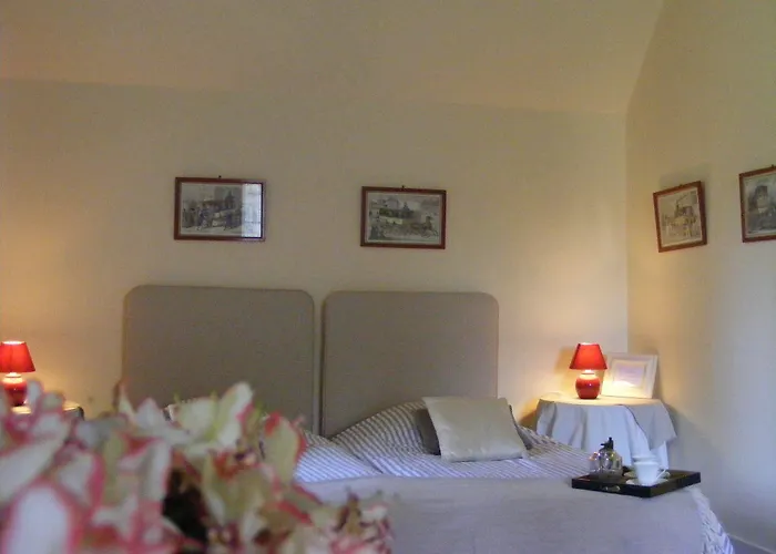 Chateau De Bed & Breakfast 3*