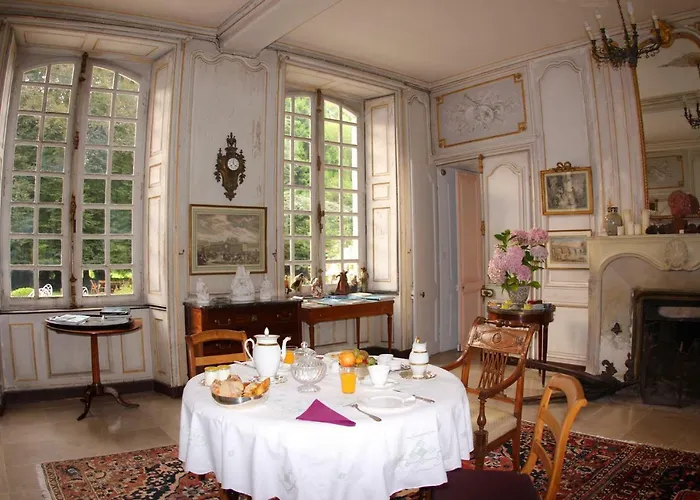 Chateau De Bed & Breakfast 3*